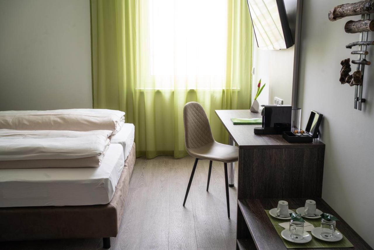 Eee Hotel Graz Pirka Екстериор снимка