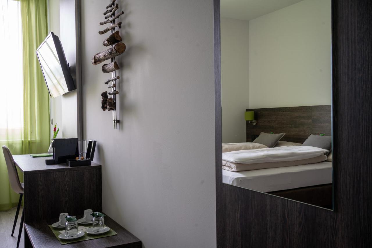 Eee Hotel Graz Pirka Екстериор снимка