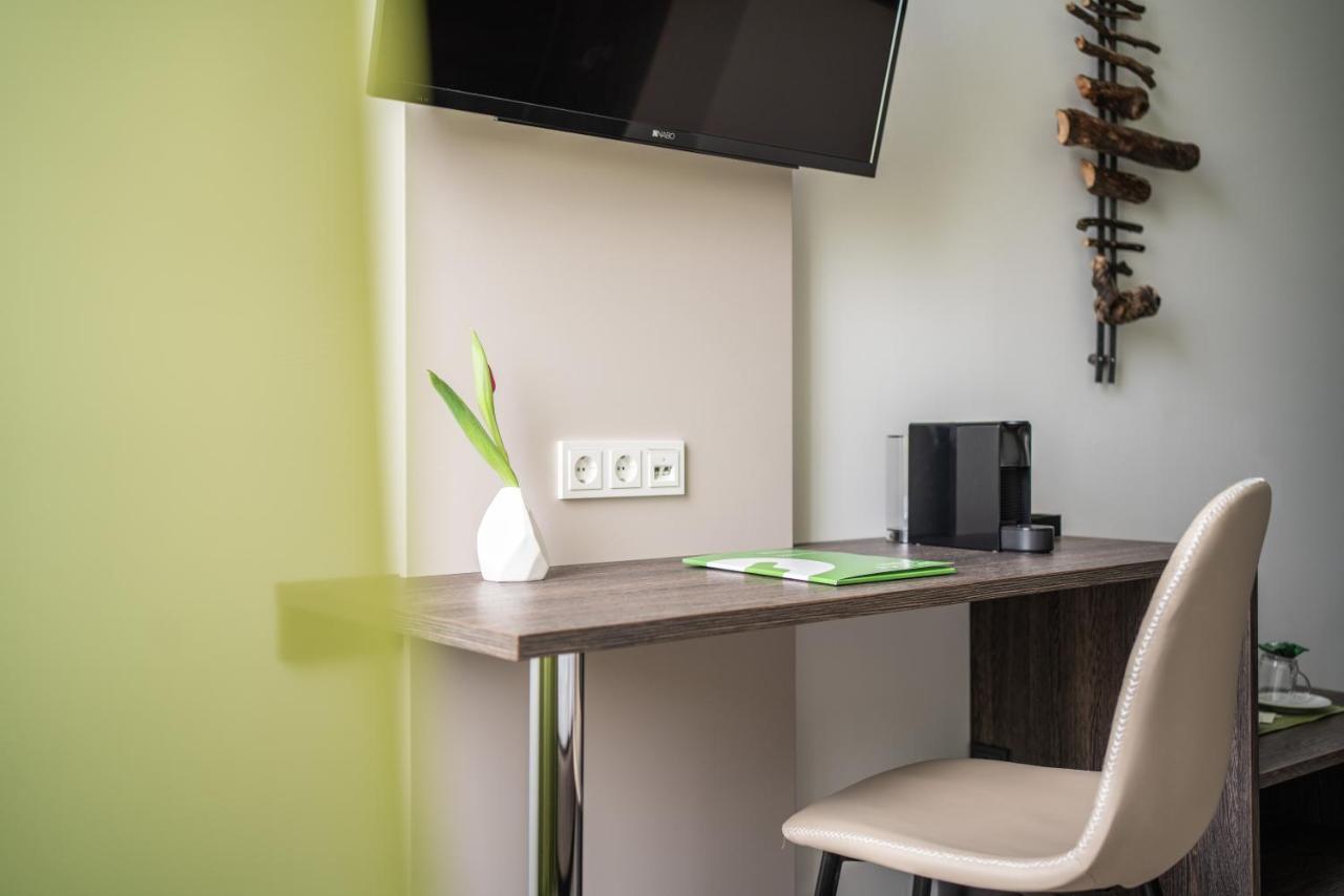 Eee Hotel Graz Pirka Екстериор снимка