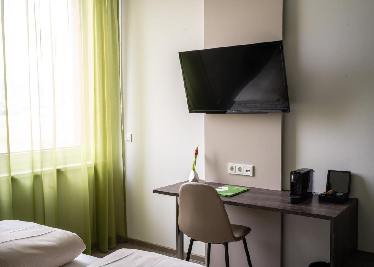 Eee Hotel Graz Pirka Екстериор снимка