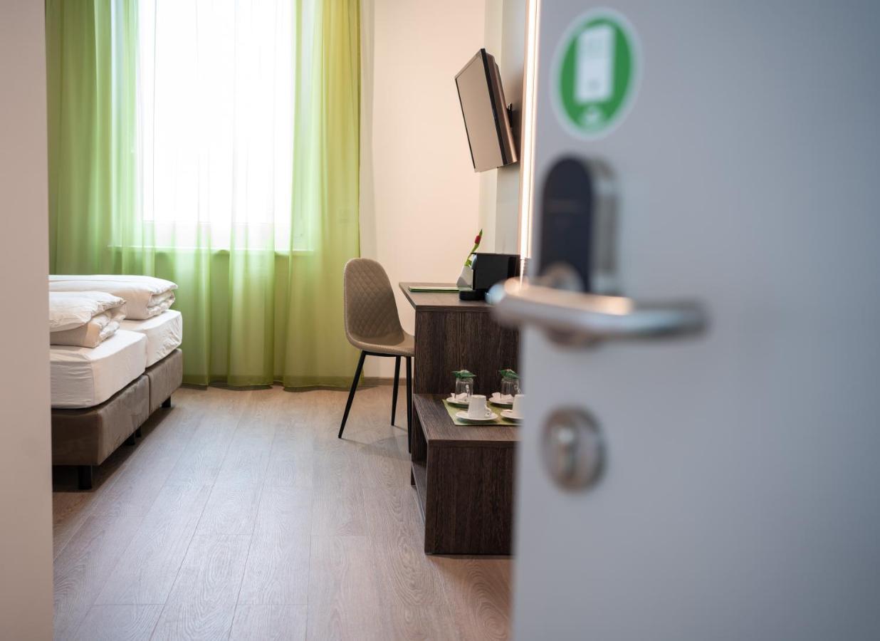 Eee Hotel Graz Pirka Екстериор снимка